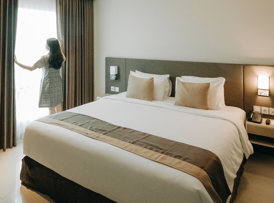 Kamar hotel Solo Paragon.