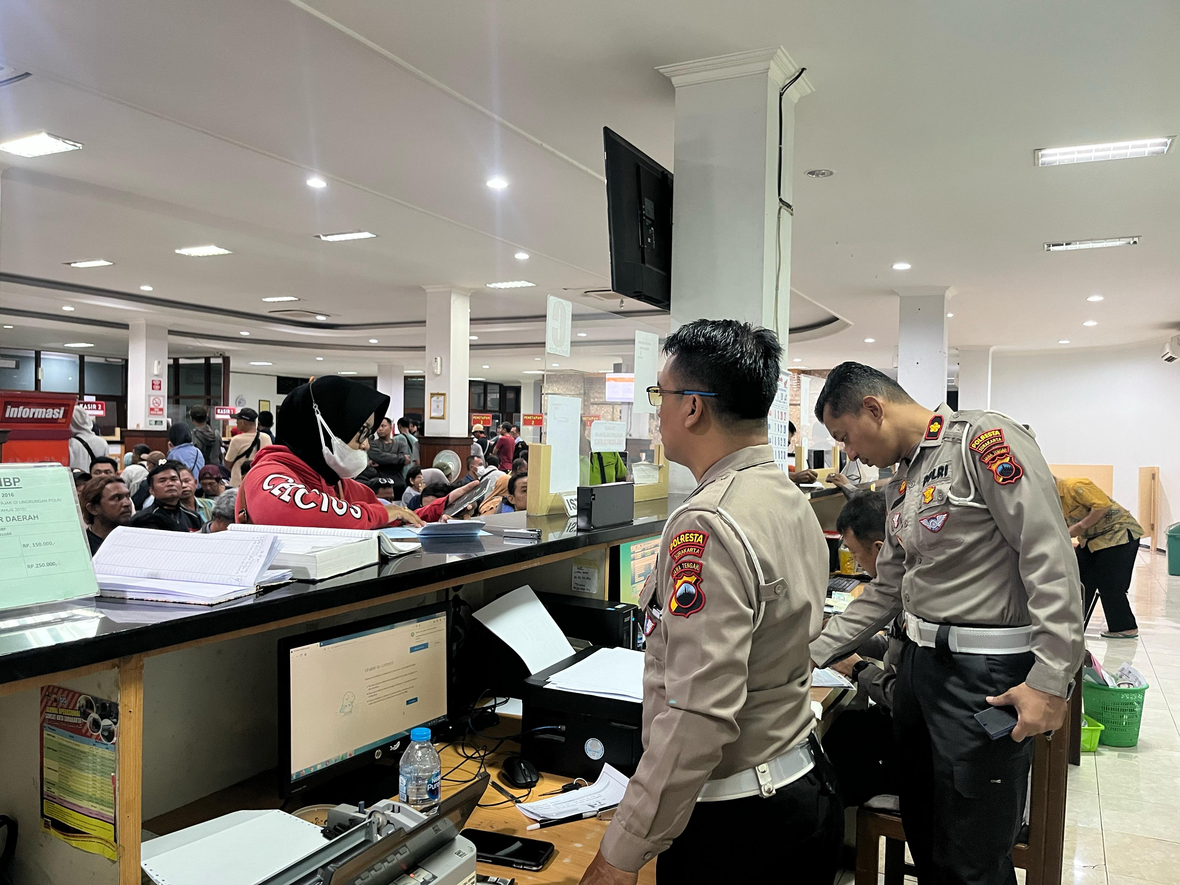 Warga Solo Manfaatkan Pemutihan Pajak Kendaraan Jateng: