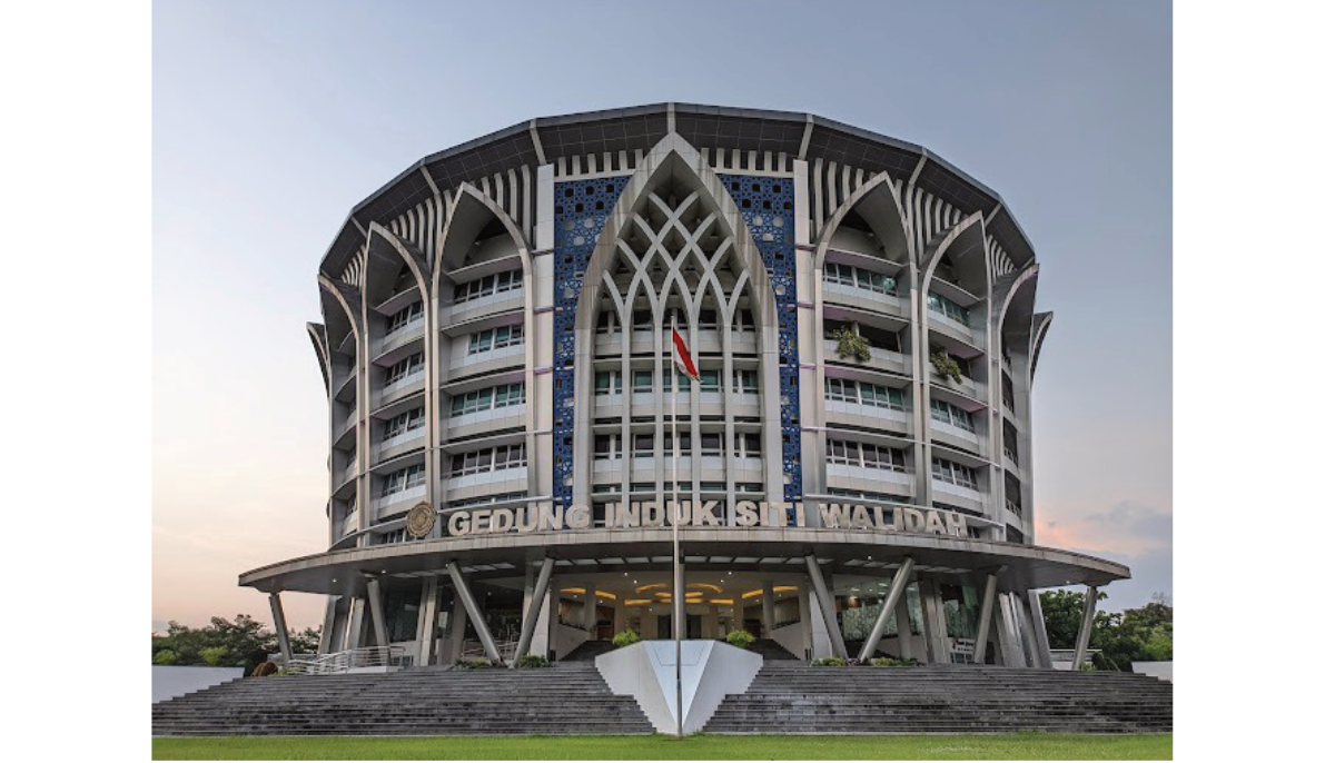 Gedung Universitas Muhammadiyah Surakarta.