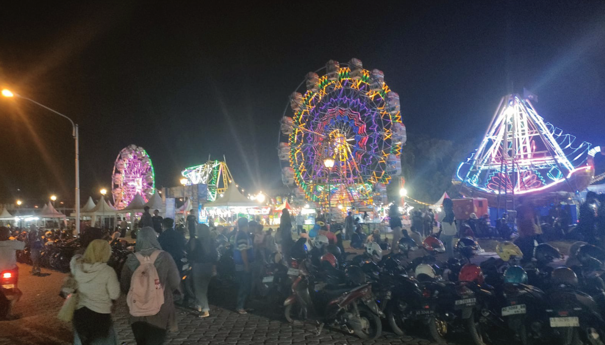 Pasar Malam viral di Alkid Solo.