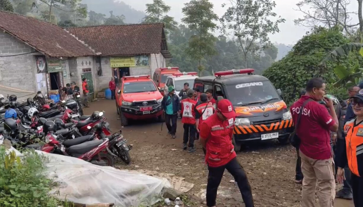 Pendaki Asal Temanggung Ditemukan Meninggal di Gunung Merbabu, Evakuasi Dilakukan Estafet Lewat Jalur Timboa