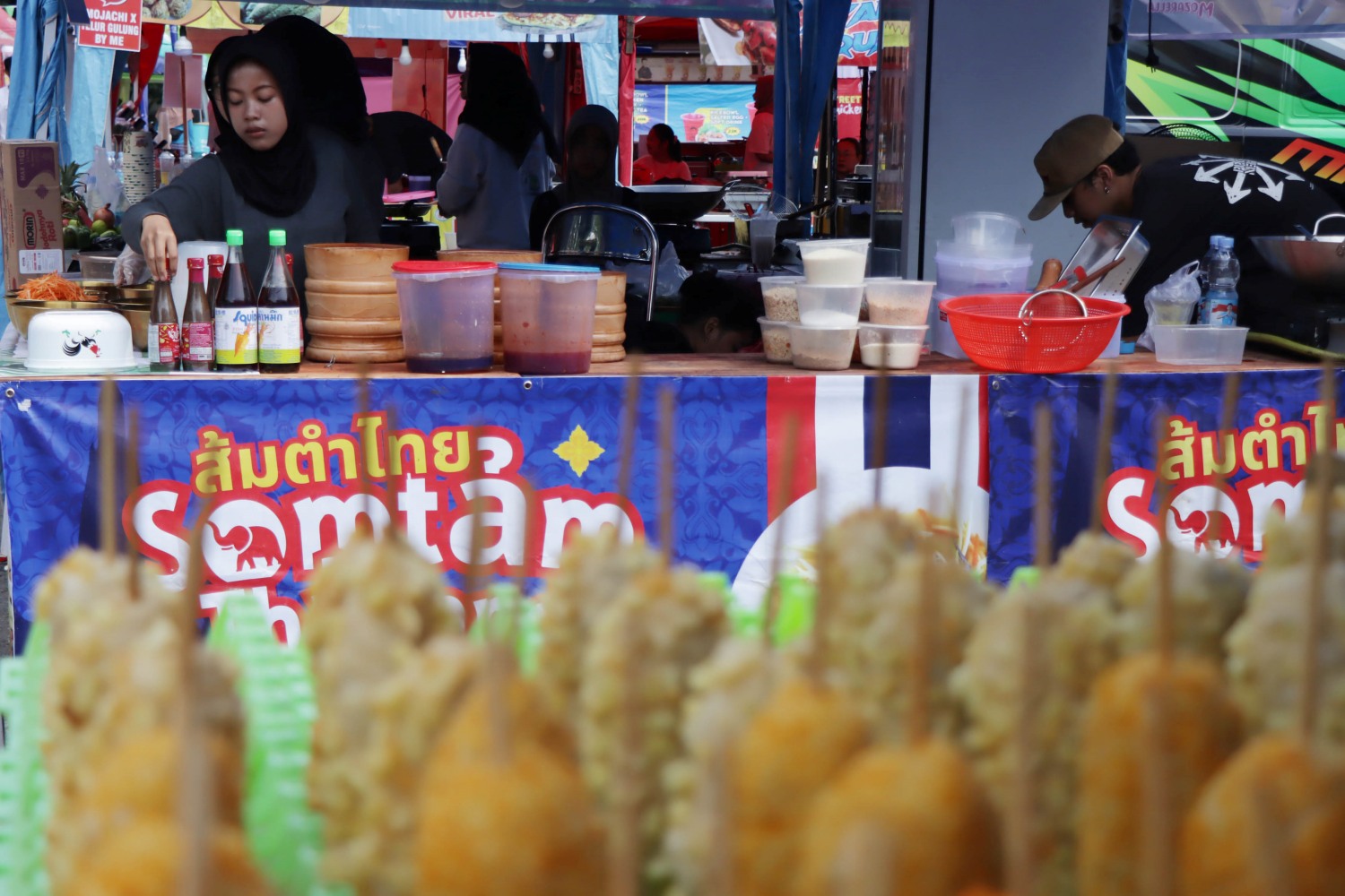 Suasana di Solo Indonesia Culinary Festival (SICF) 2024 yang berlangsung di Parkir Timur Stadion Manahan, Sabtu (3/5/2025).