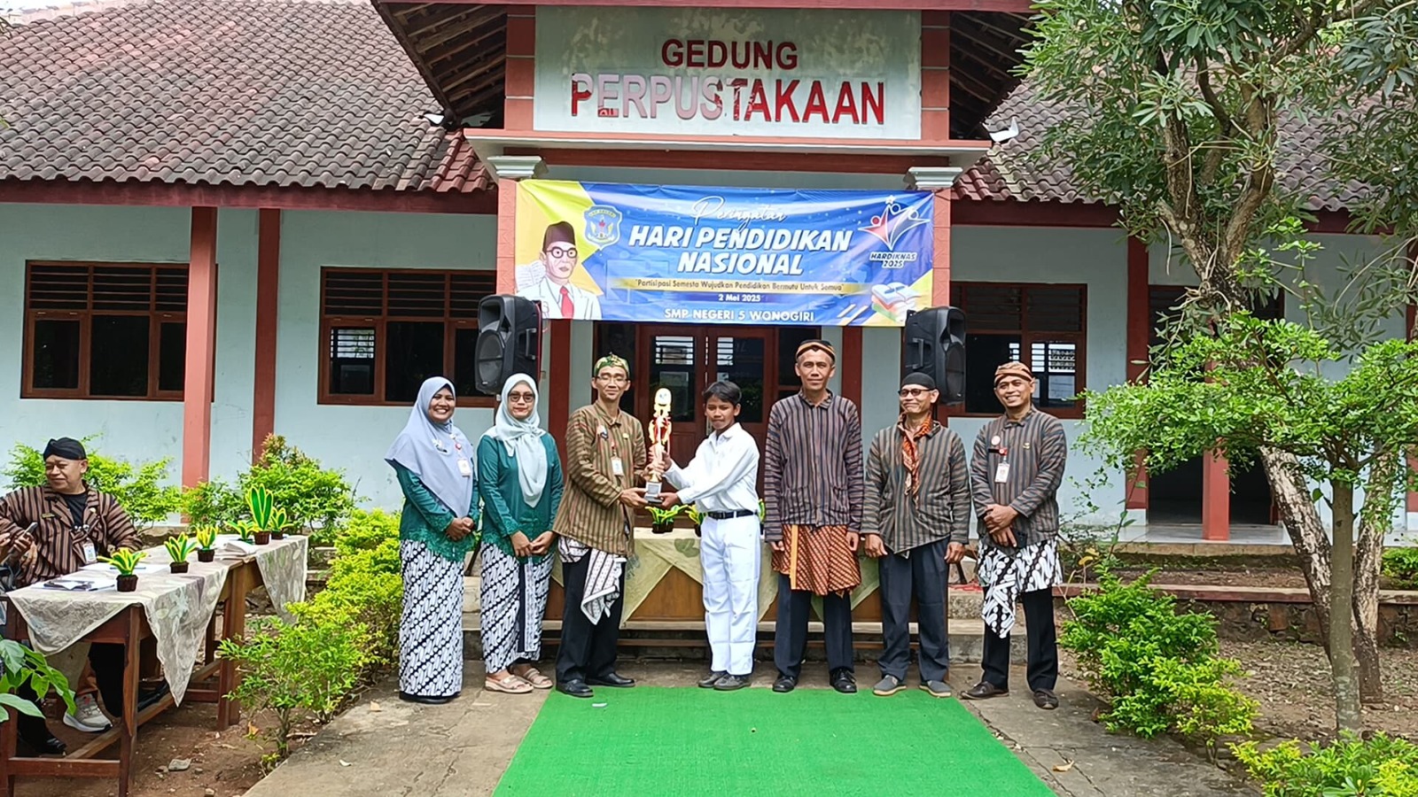 Hari Pendidikan Nasional SMPN 5 Wonogiri.