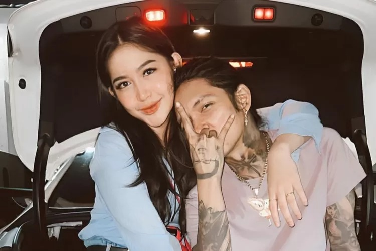 Eriska Nakesya umumkan sudah pisah dengan Young Lex.