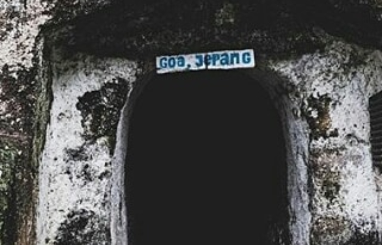 Goa Jepang di Taman Hutan Raya Dago.