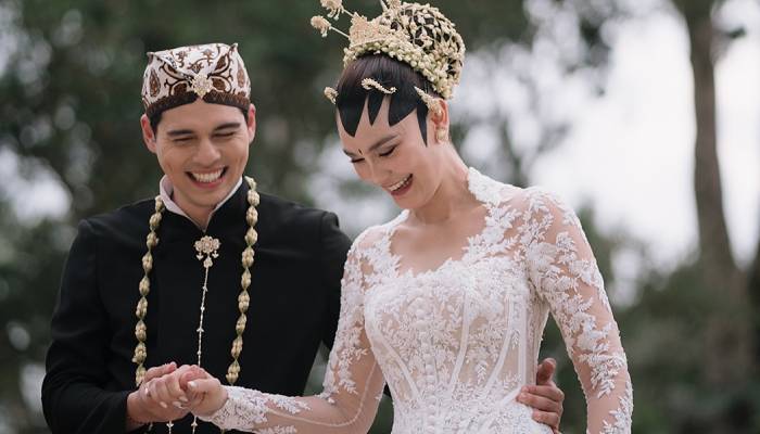 Pernikahan Luna Maya dan Maxime Bouttier.