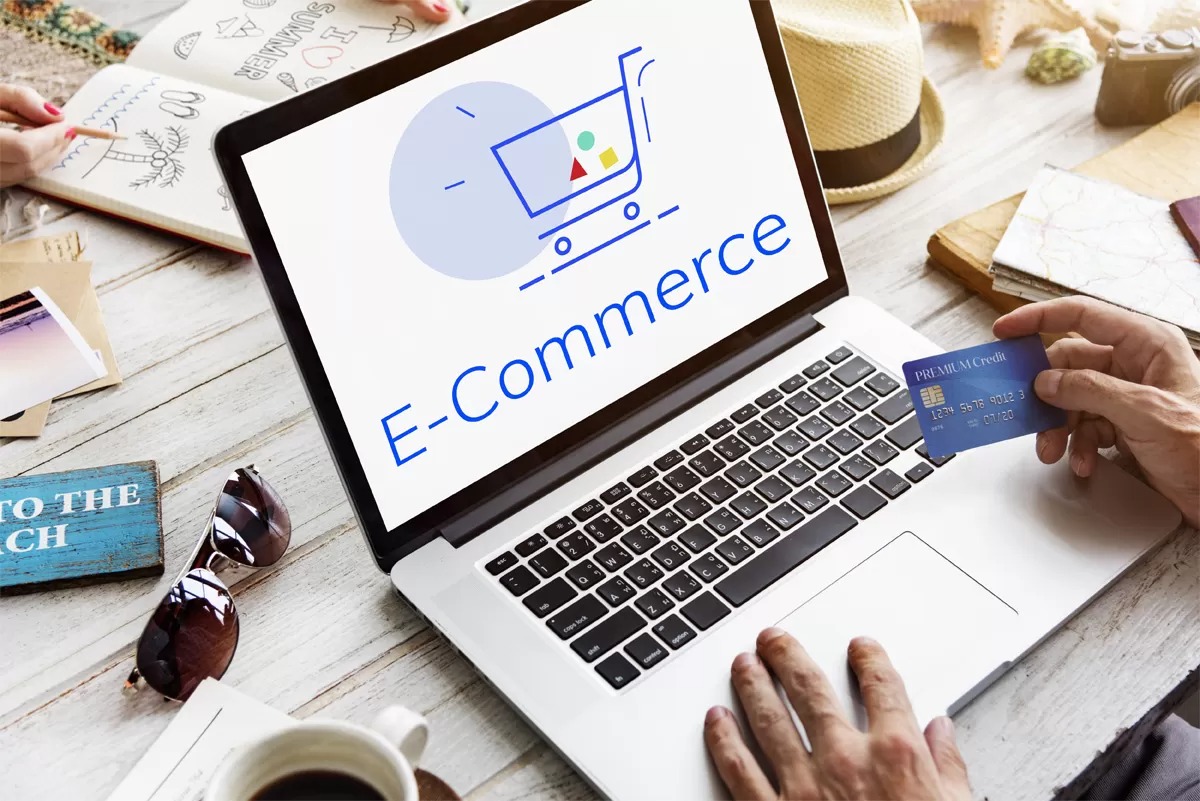 Ilustrasi e-commerce. Komdigi Klarifikasi Isu Pembatasan Gratis Ongkir E-commerce