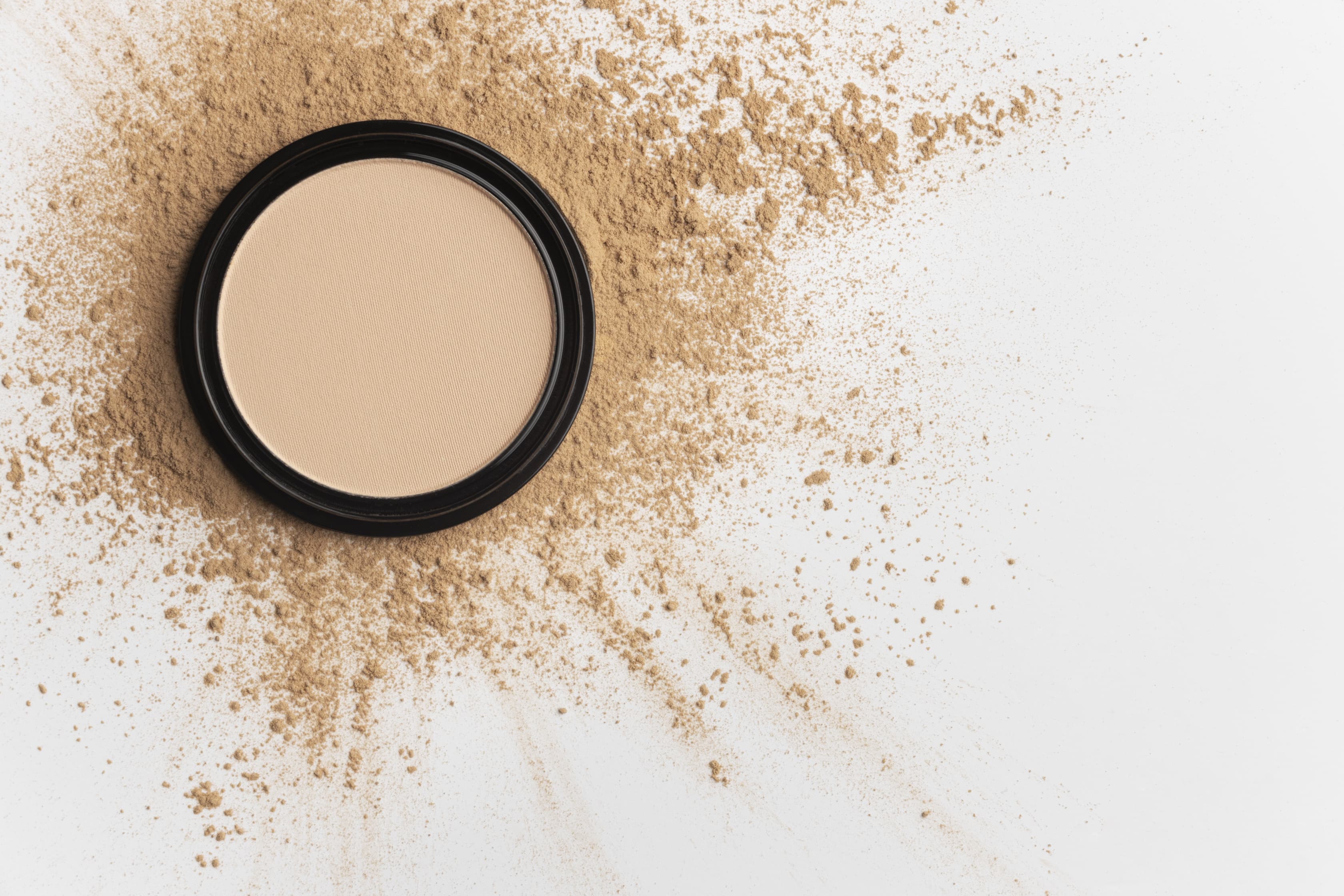 Ilustrasi - Loose powder ternampol menurut influencer TikTok.