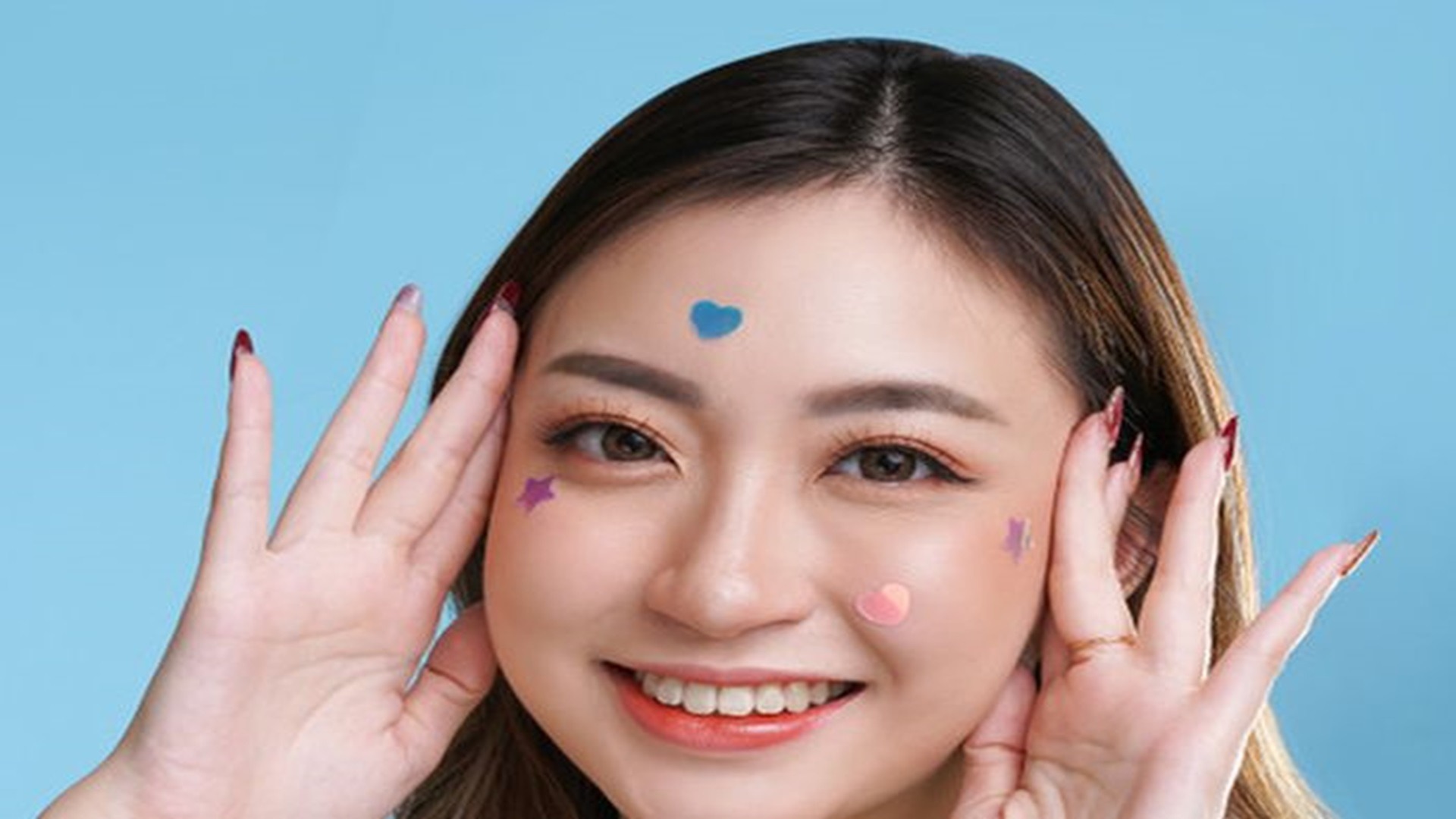 Ilustrasi acne patch.