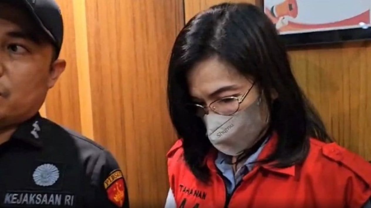 Kejagung menetapkan ibu Ronald Tannur, Meirizka Widjaja (MW) sebagai tersangka.
