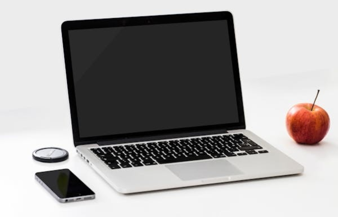 Ilustrasi laptop.
