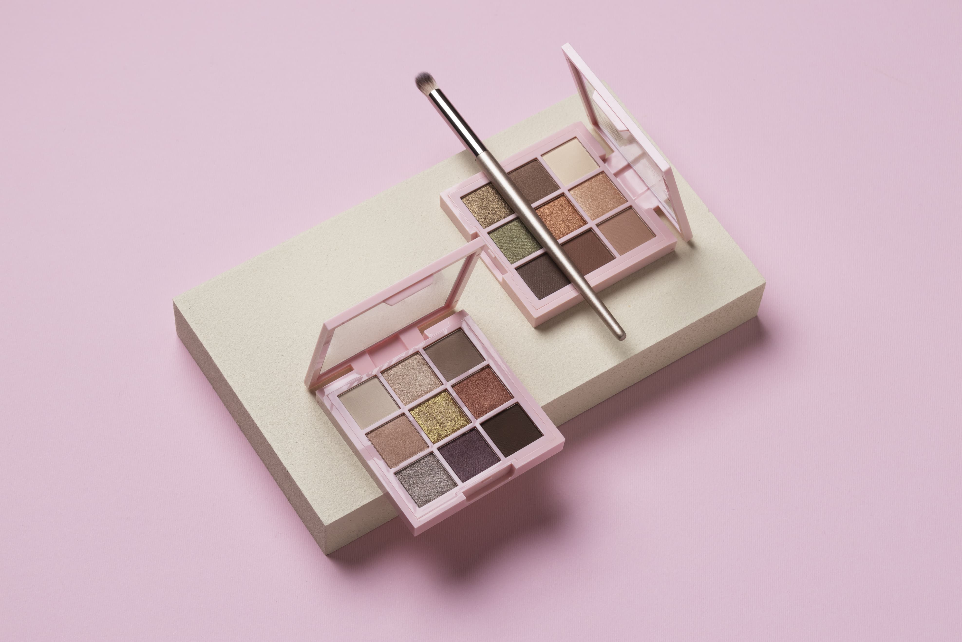 Rekomendasi eyeshadow palette.