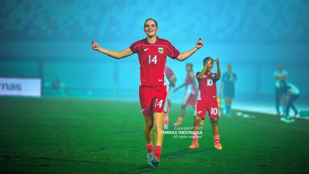 Penyerang Isa Warps menjadi pahlawan kemenangan Timnas Putri Indonesia dengan mencetak satu-satunya gol ke gawang Kirgistan.