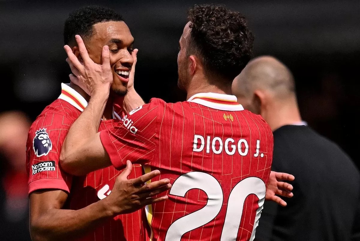 Momen Diogo Jota dan Trent Alexander-Arnold di Liverpool.