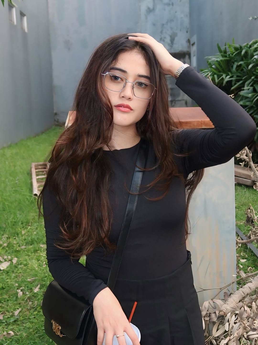 Selebgram Ruce Nuenda, yang umumkan bercerai dari suaminya.
