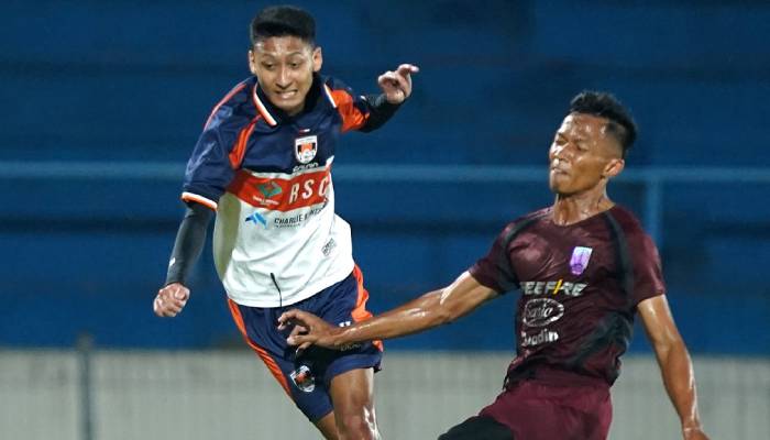 Uji Coba Pramusim Persis Solo vs Kendal Tornado.