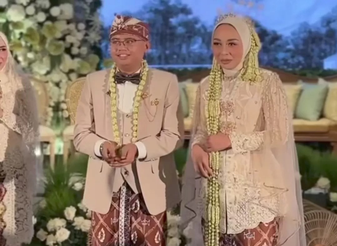 Maula Akbar dan Putri Karlina.