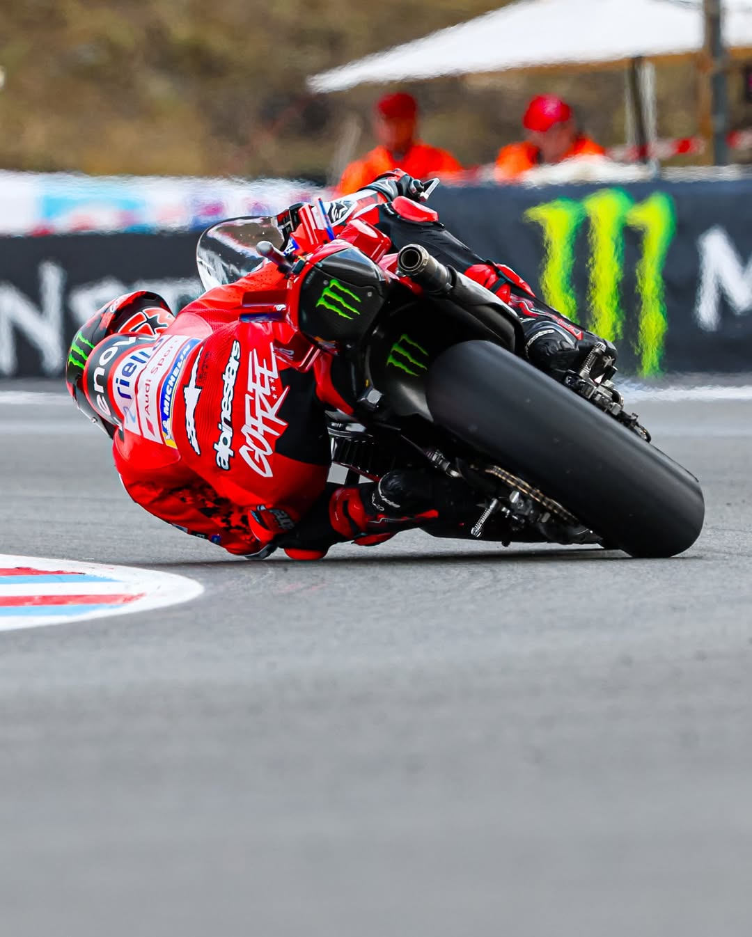 Francesco Bagnaia (Pecco) keok di sesi practice MotoGP Ceko 2025.