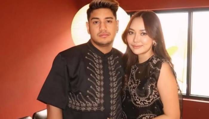 Bidi Soediro dan Item alias Bams Pattikawa yang dikabarkan akan cerai.