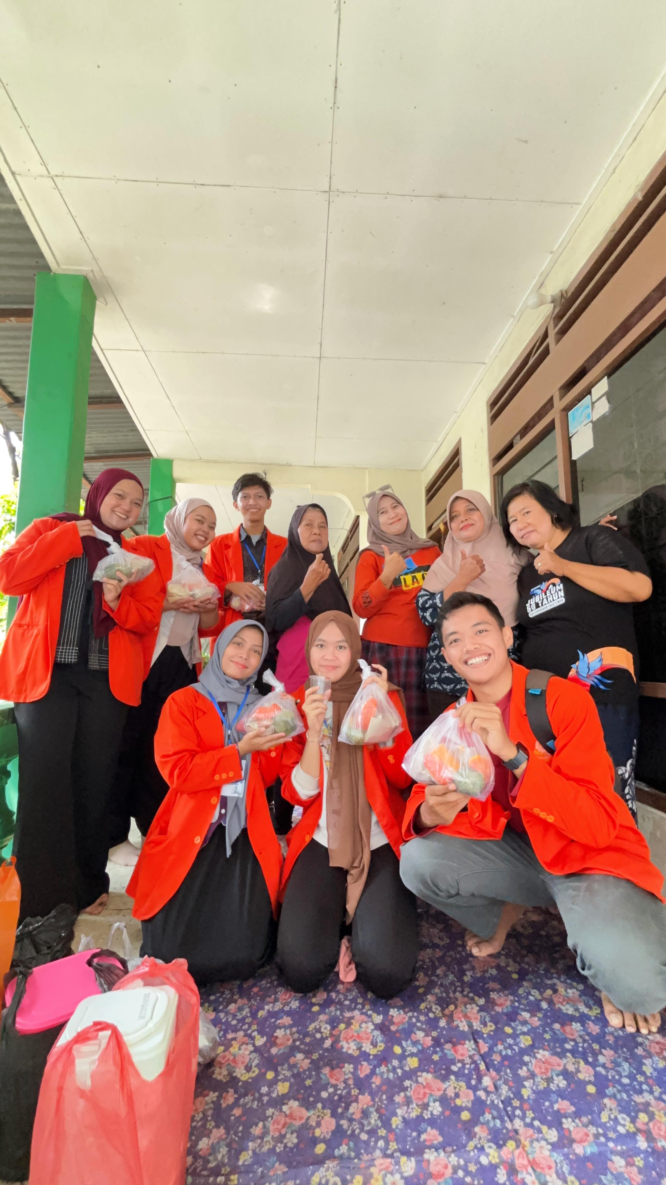 KKN UMPKU Surakarta di Semanggi.