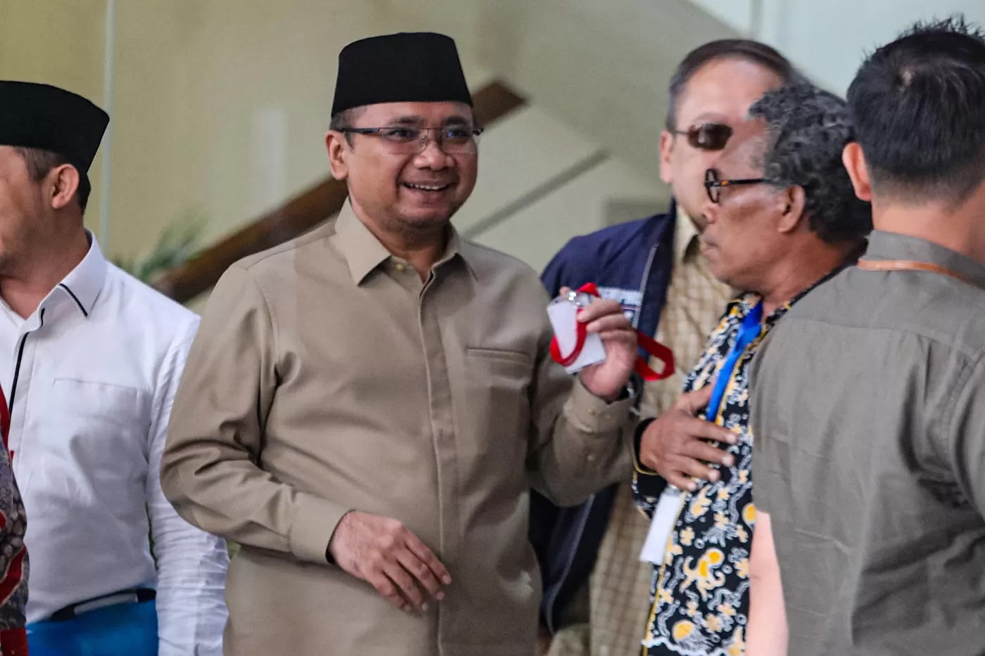 Mantan Menteri Agama, Yaqut Cholil Qoumas usai menjalani pemeriksaan di Gedung Merah Putih KPK, Kuningan, Jakarta Selatan, Kamis (7/8/2025).