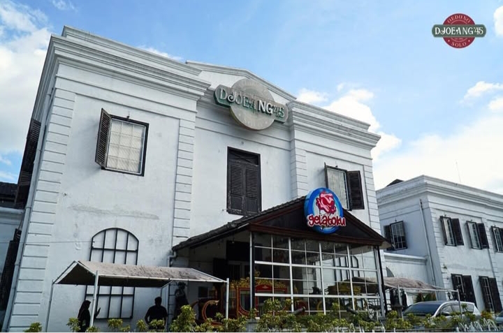 Potret Gedung Djoeang &rsquo;45 Solo .