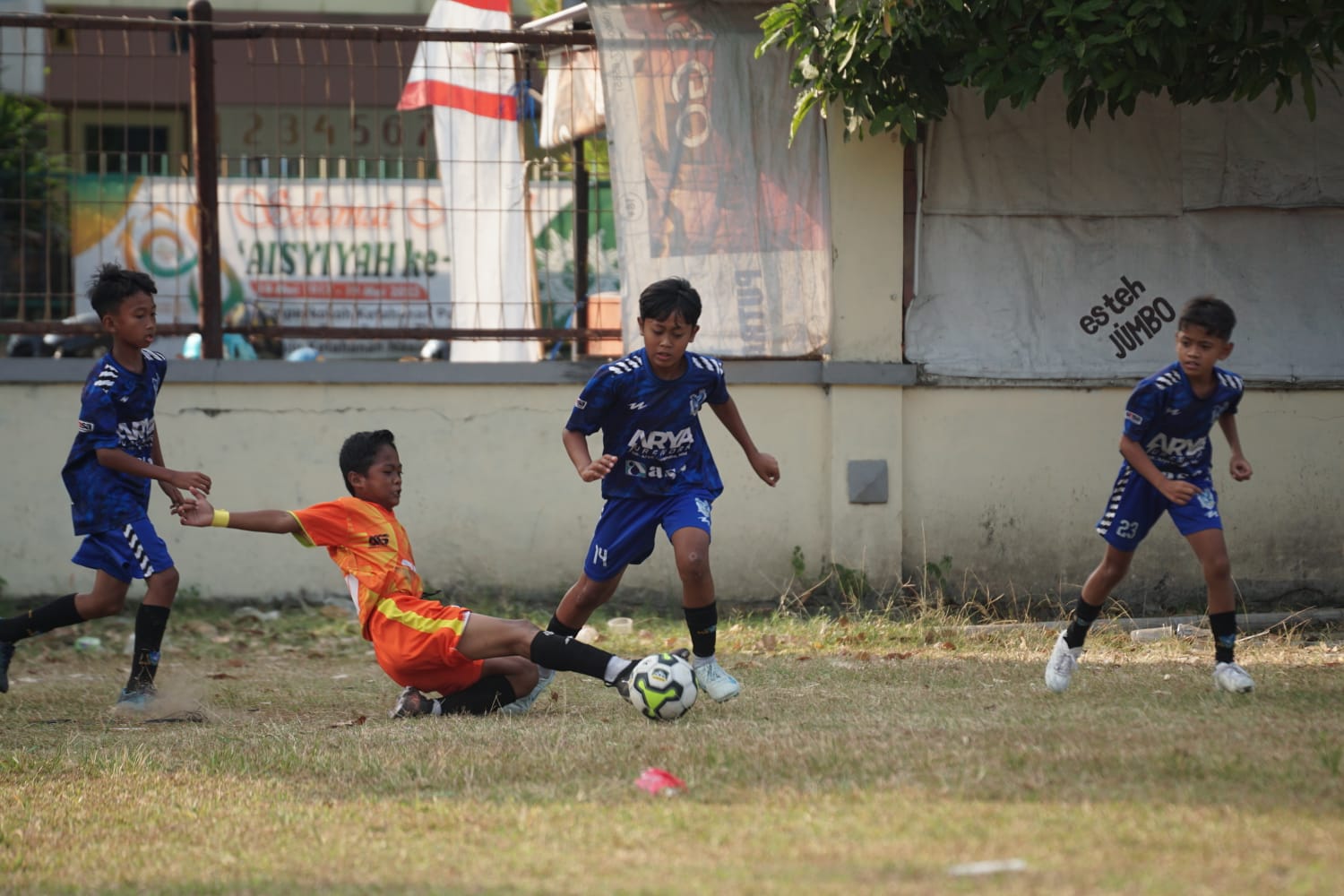 Pekan ke 2 Liga Anak Usia Dini di Lapangan Kertopuran Solo.
