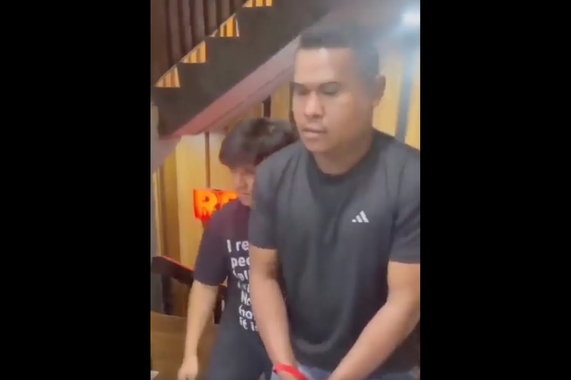 Tampang salah seorang pelaku penculikan Mohamad Ilham Pradipta, kepala cabang bank BUMN di Jakpus, yang diculik dan dibunuh pada Rabu (20/8). Kini, jumlah tersangka bertambah jadi 15 orang.
