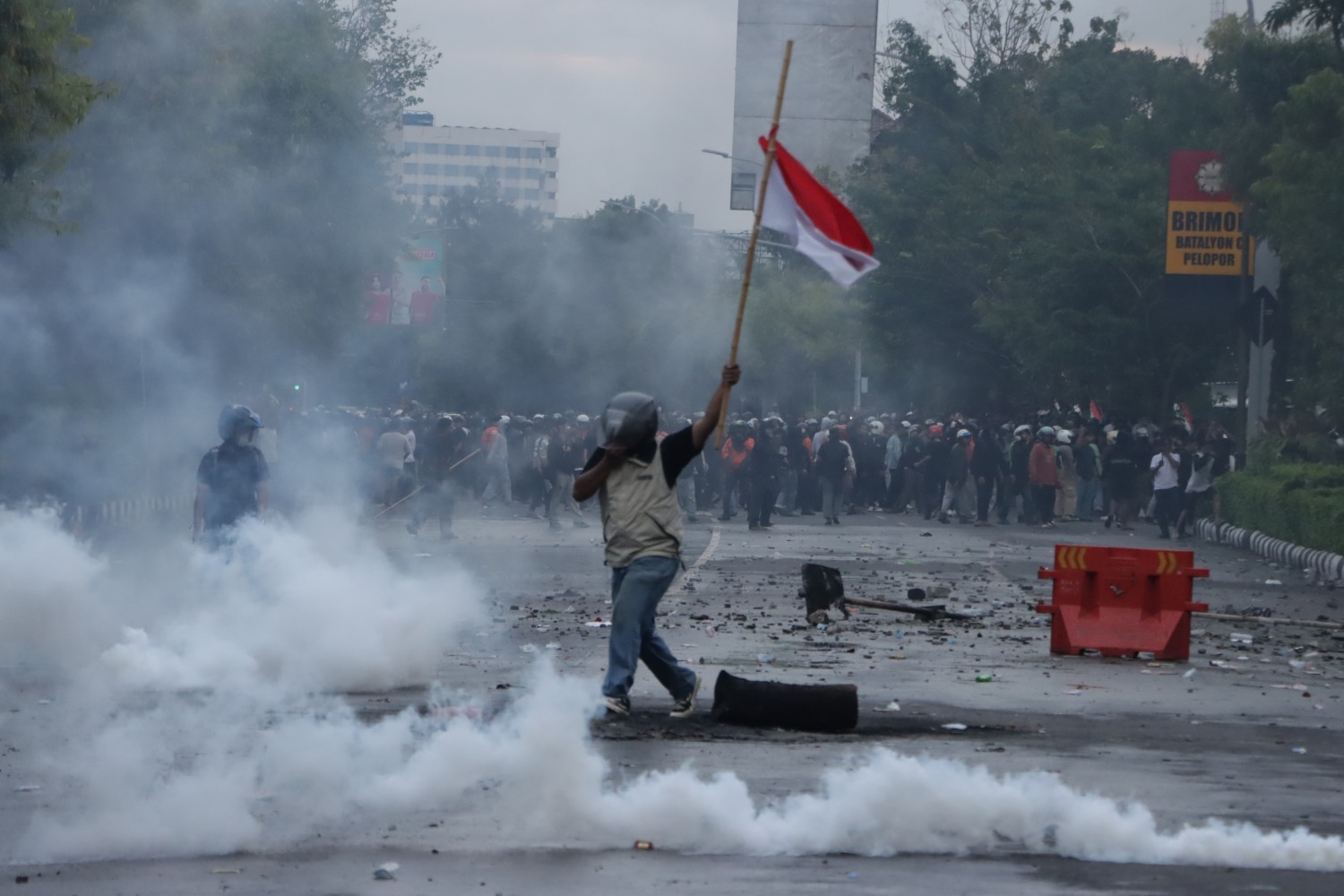Demo ojol di Mako Brimob Manahan, Solo ricuh, diduga disusupi anarkis.