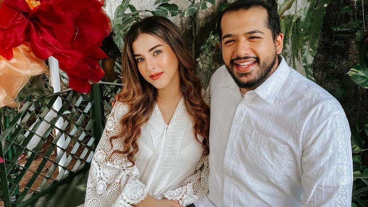 Influencer Tasya Farasya dengan sang suami, Ahmad Assegaf.