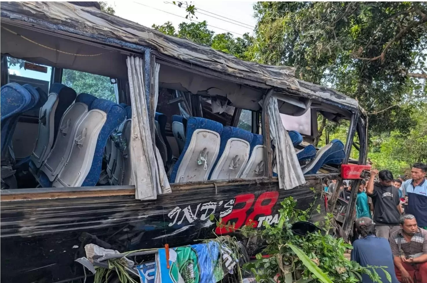 Bus Rombongan Rumah Sakit Bina Sehat Jember Kecelakaan di Jalur Bromo Probolinggo, 8 Orang Dilaporkan Meninggal Dunia.