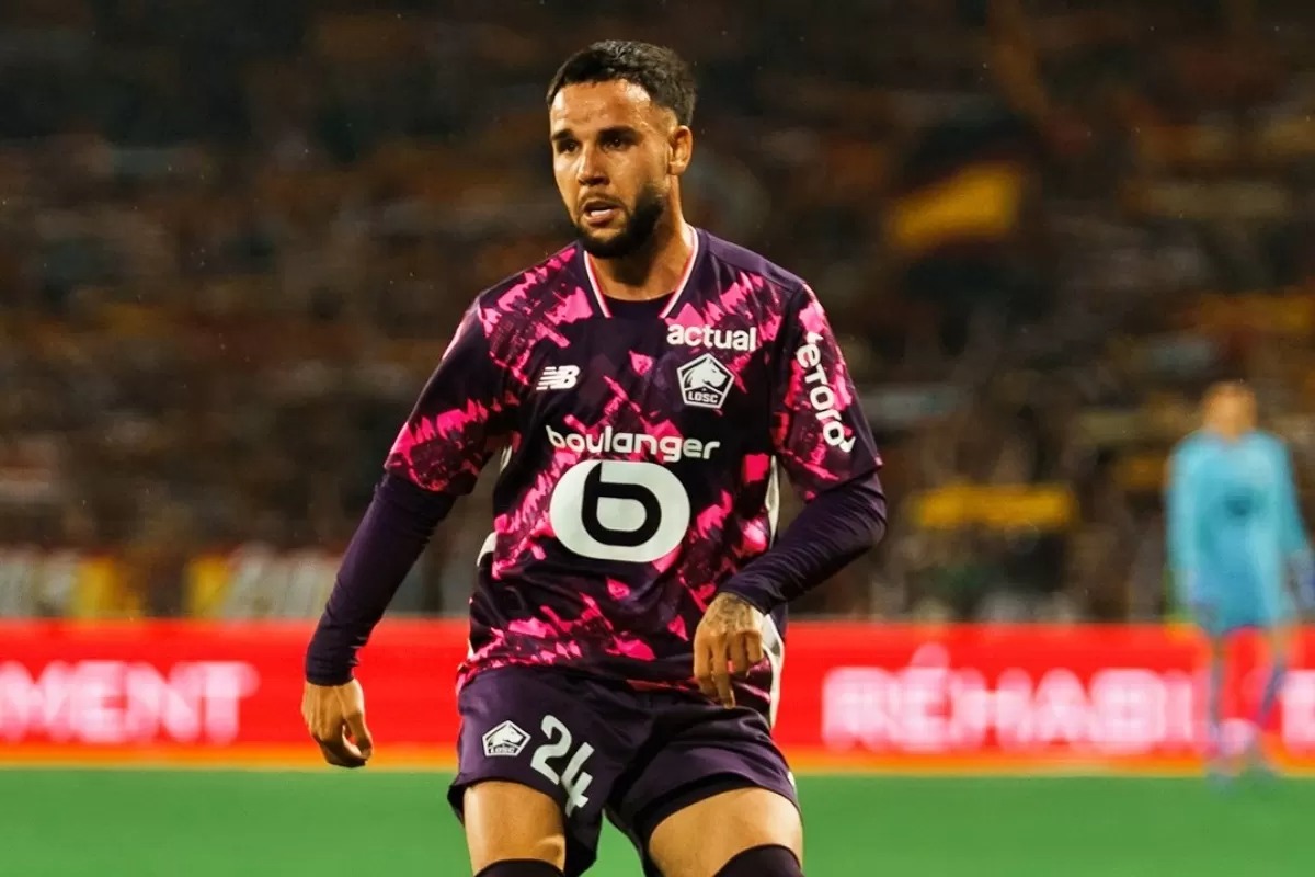 Bek kiri Timnas Indonesia Calvin Verdonk debut di Ligue 1 dan jadi pemain terbaik Lille.