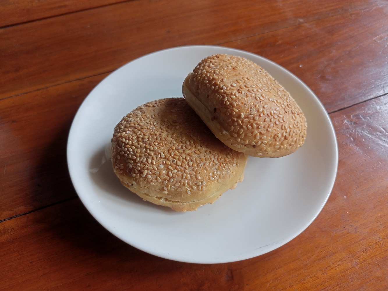 Kompyang,  jajanan tradisional khas Solo yang masih ada hingga sekarang.
