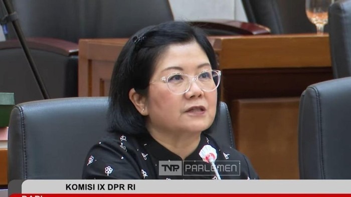 dr Tan Shot Yen saat mengikuti Rapat Dengar Pendapat Umum (RDPU) bersama Komisi IX DPR RI, Senin (22/9/2025).