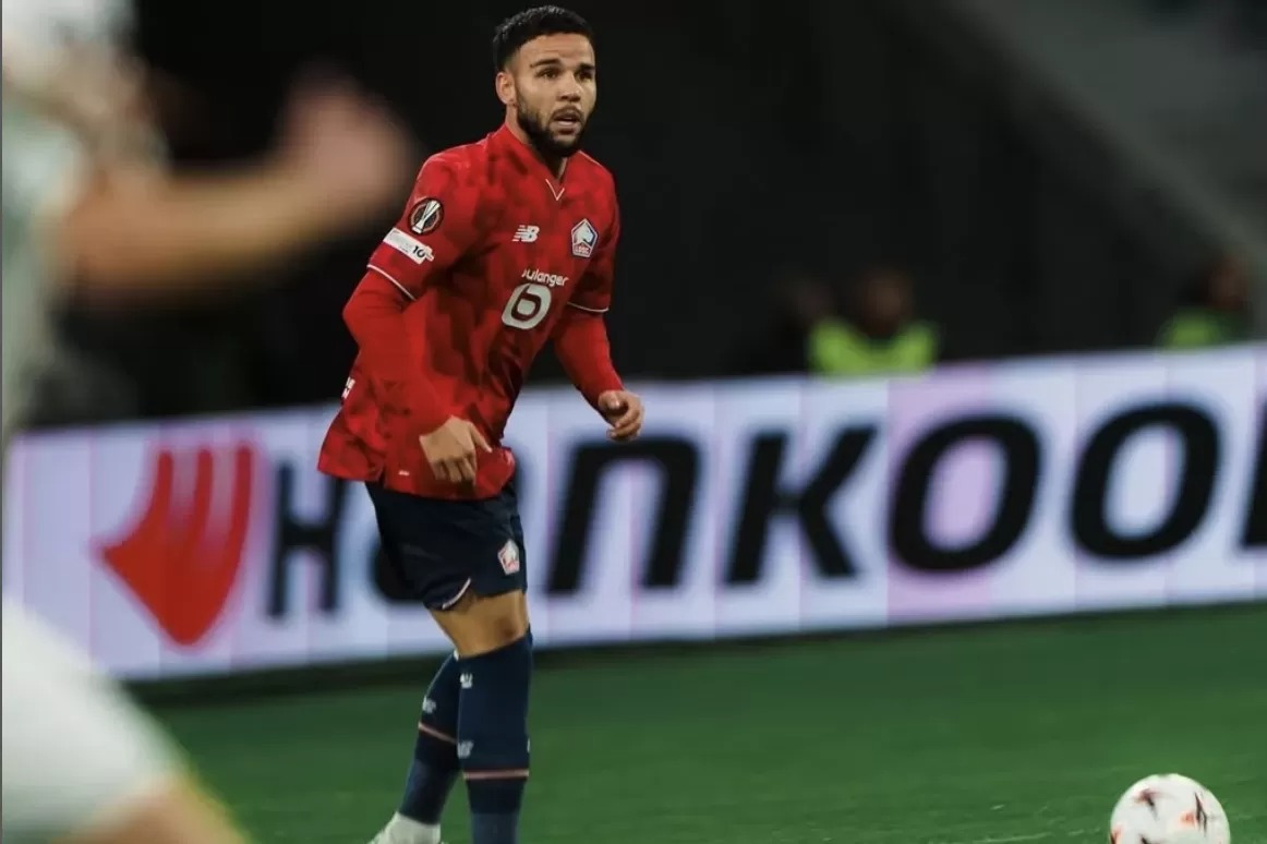 Calvin Verdonk bermain full 90 menit di Liga Europa.