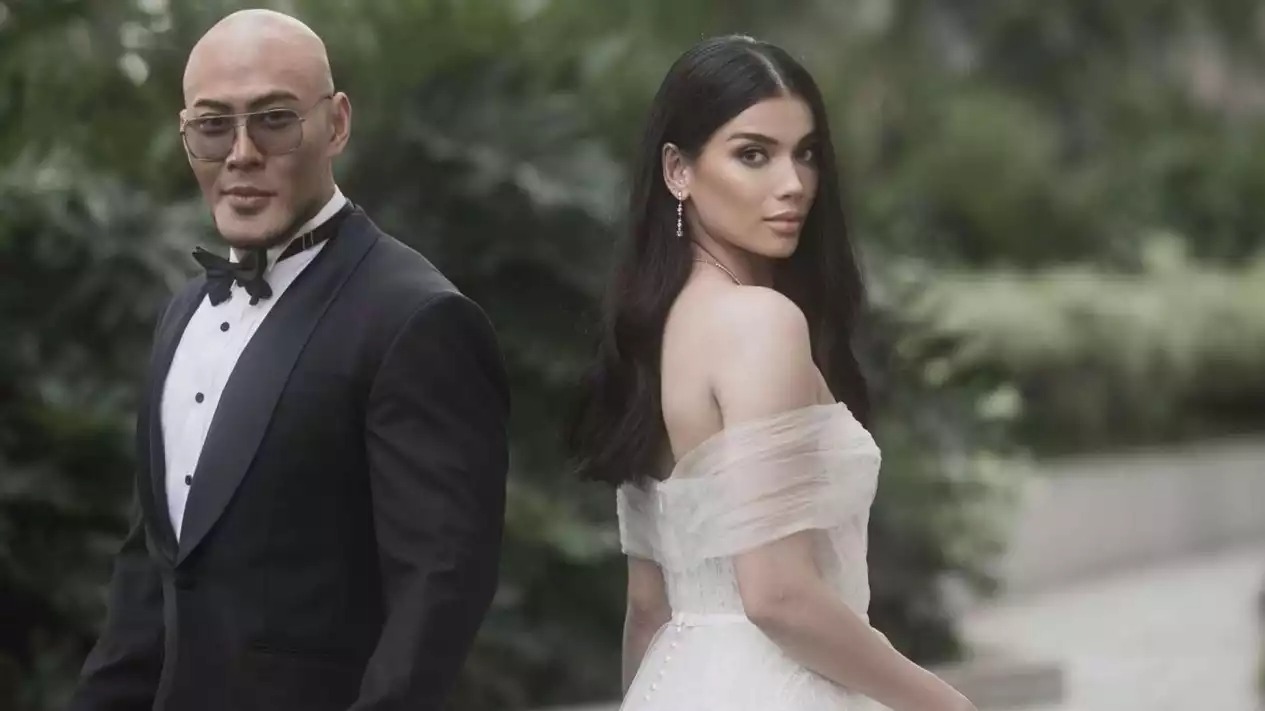 Deddy Corbuzier dan Sabrina Chairunnisa.