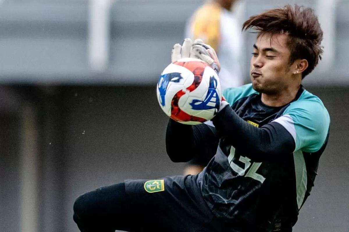 Ernando Ari jadi kiper lokal terbaik di Super League 2025/2026.