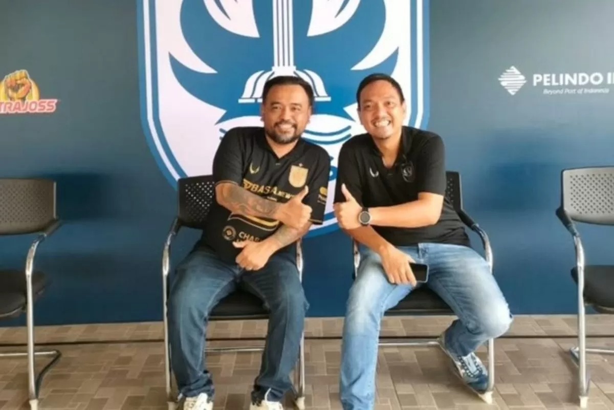 Wareng (kiri) bersama Yoyok Sukawi.