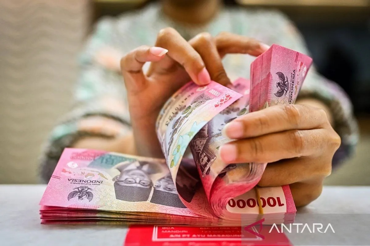 Ilustrasi rupiah - Kenaikan gaji?