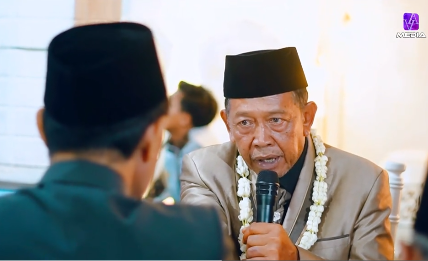 Sosok Mbah Tarman Gondol saat menikahi Sheila, gadis muda asal Pacitan dengan cek diduga palsu senilai Rp3 miliar.