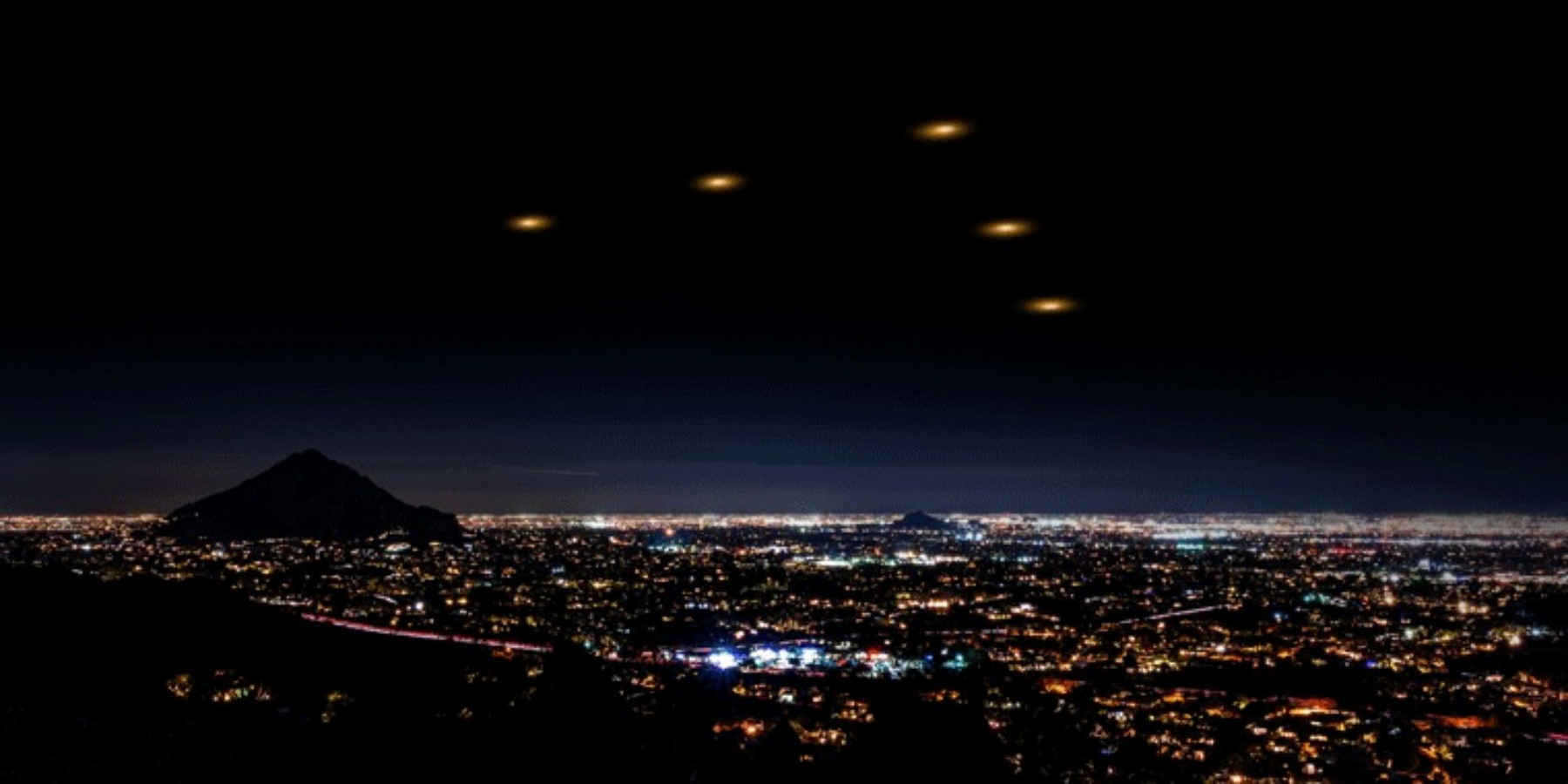 Ilustrasi Phoenix Light.