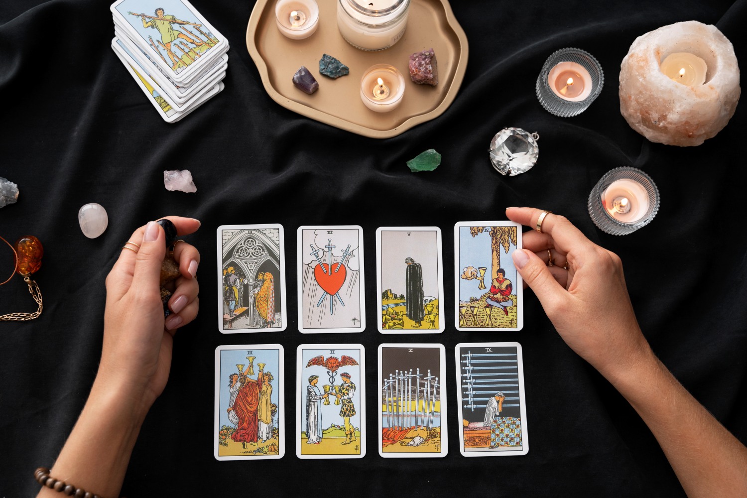 Ilustrasi Kartu Tarot.