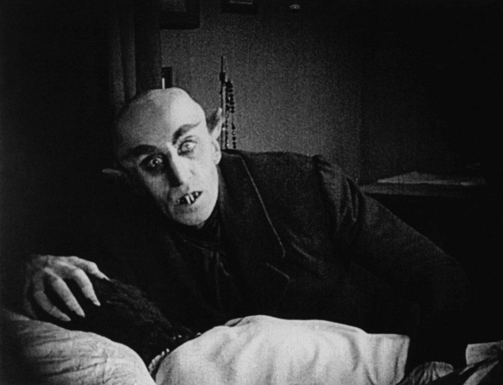 Max Schreck dalam Nosferatu, 1922.