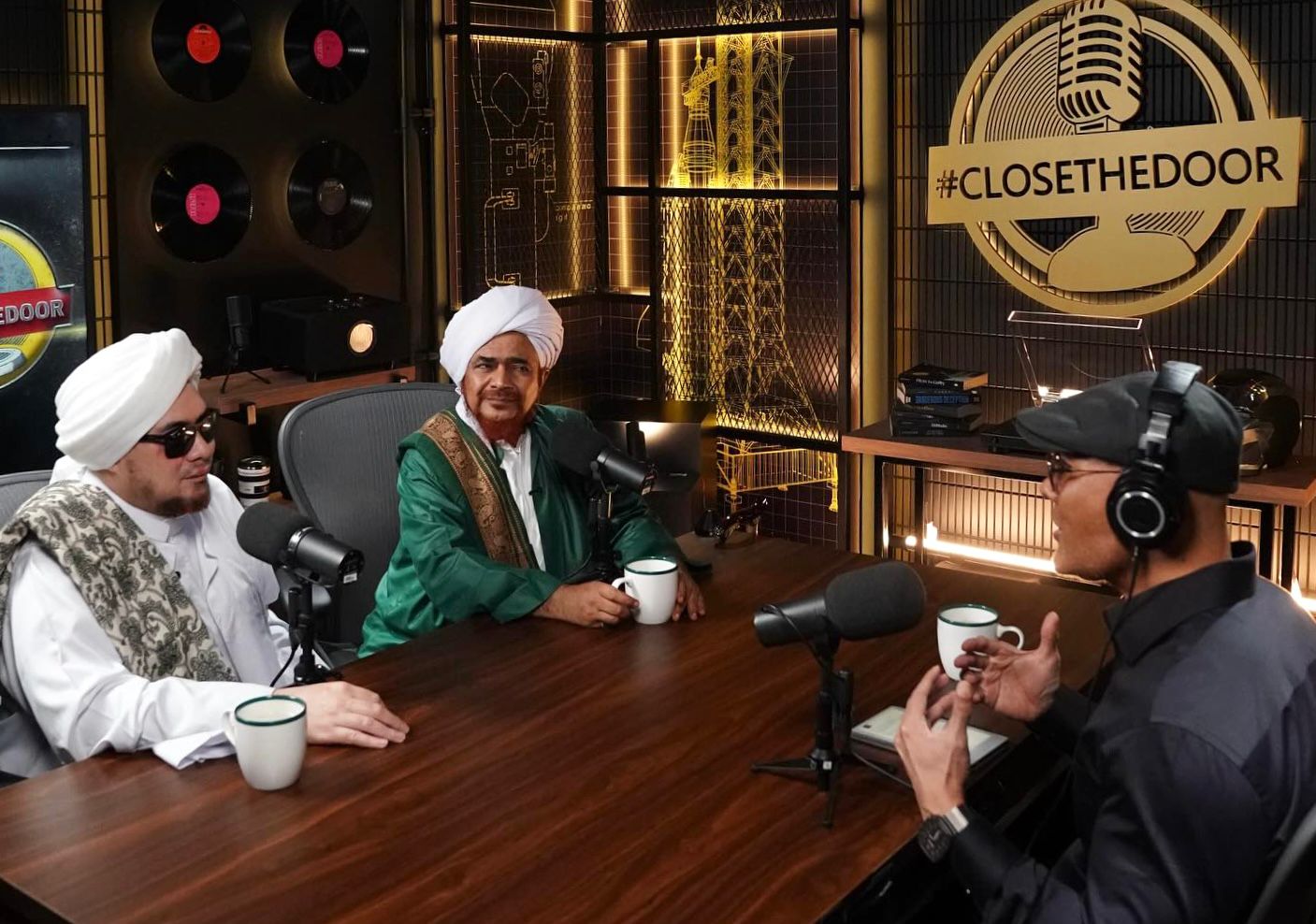 Podcast Deddy Corbuzier bersama Habib Umar.