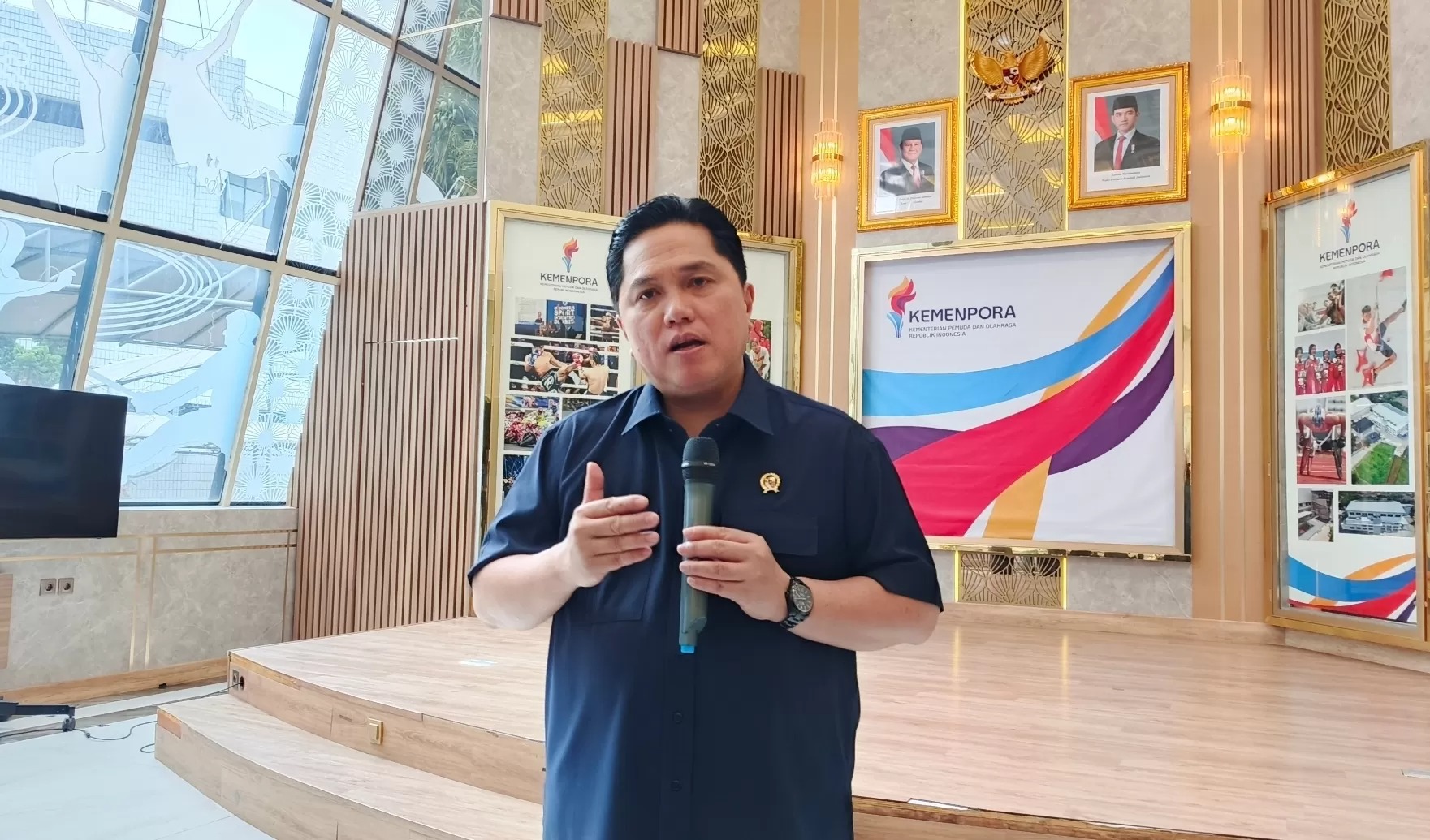 Menpora Erick Thohir mengatakan akan menggelar rapat SEA Games 2025 hari ini untuk kemudian memanggil cabor-cabor untuk membahas target, termasuk PSSI.