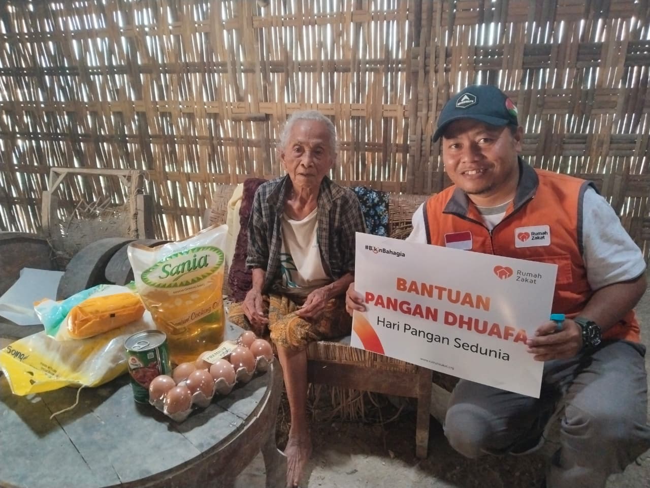 Rumah Zakat Bersama Radar Solo Hadirkan Senyum untuk Keluarga Prasejahtera.
