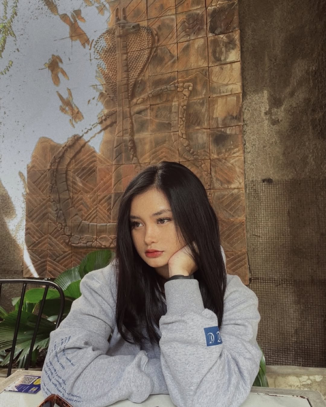 Sosok Liyan Zef ikut terseret dalam kasus dugaan perselingkuhan rumah tangga Julia Prastini dan Na Daehoon.