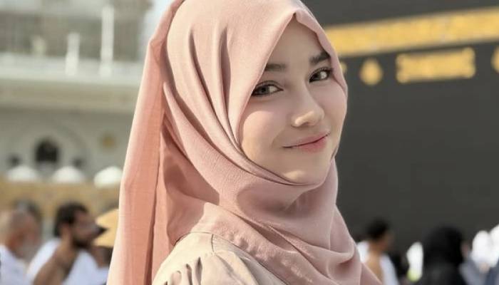 Putri Desebel.