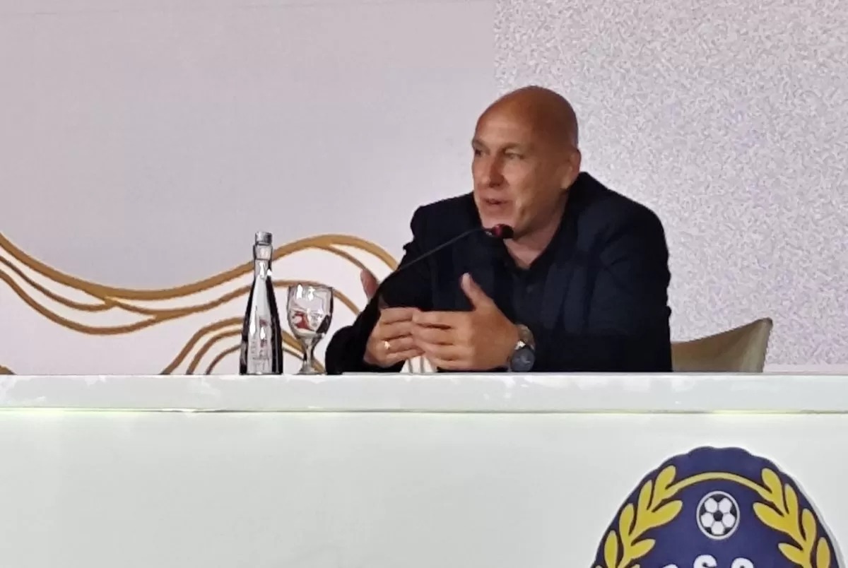 Alex Zwiers punya rekam jejak mentereng dengan berpengalaman di Asia dan sudah terbukti di Yordania.