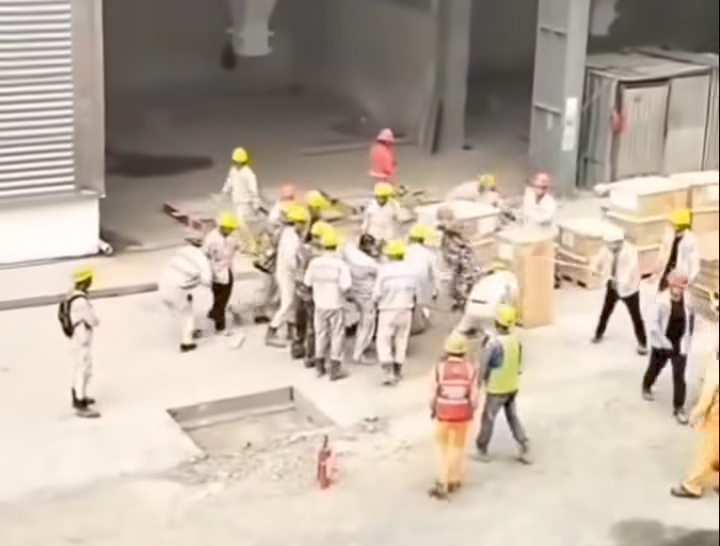 Video Mandor TKA di Morowali Tewas Dikeroyok Pekerja Jadi Viral.